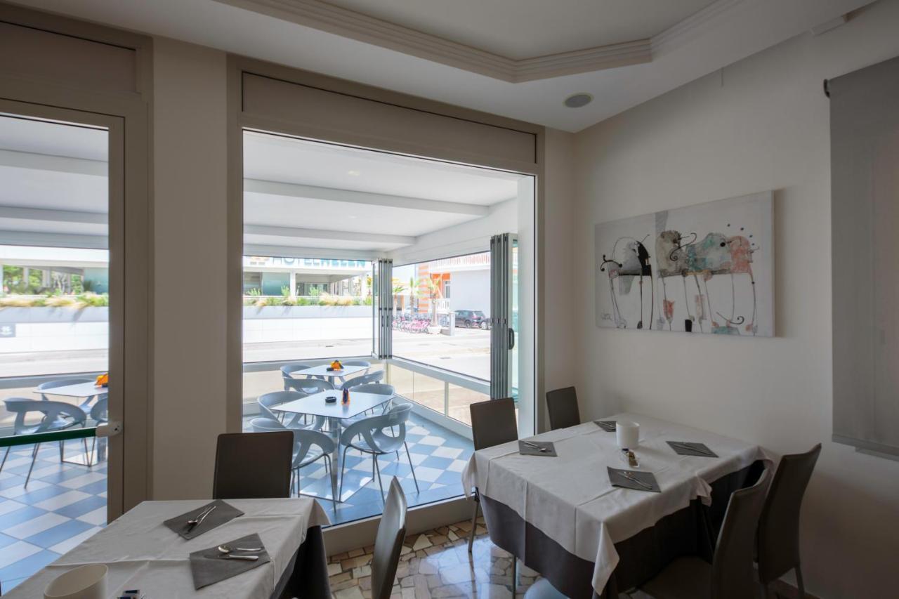 Hotel Bristol Caorle Luaran gambar
