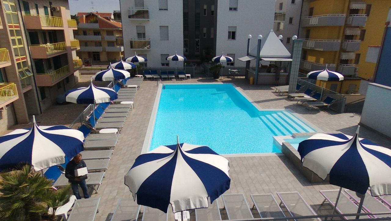 Hotel Bristol Caorle Luaran gambar