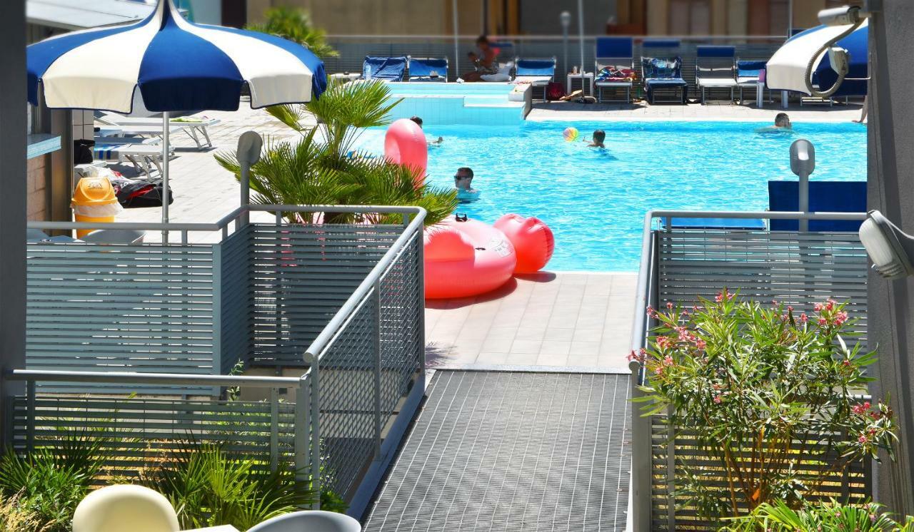 Hotel Bristol Caorle Luaran gambar